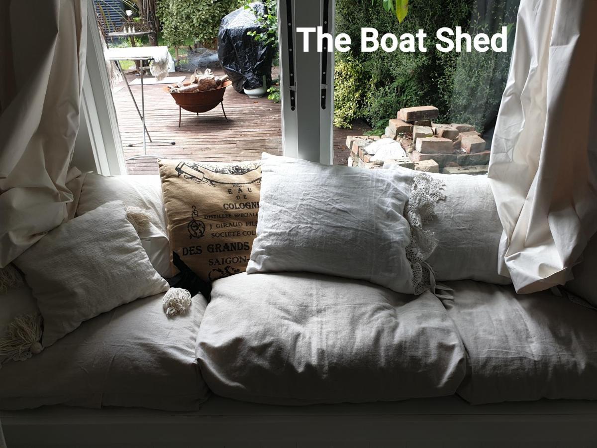 Cabins On Tudor Bed & Breakfast موتويكا المظهر الخارجي الصورة