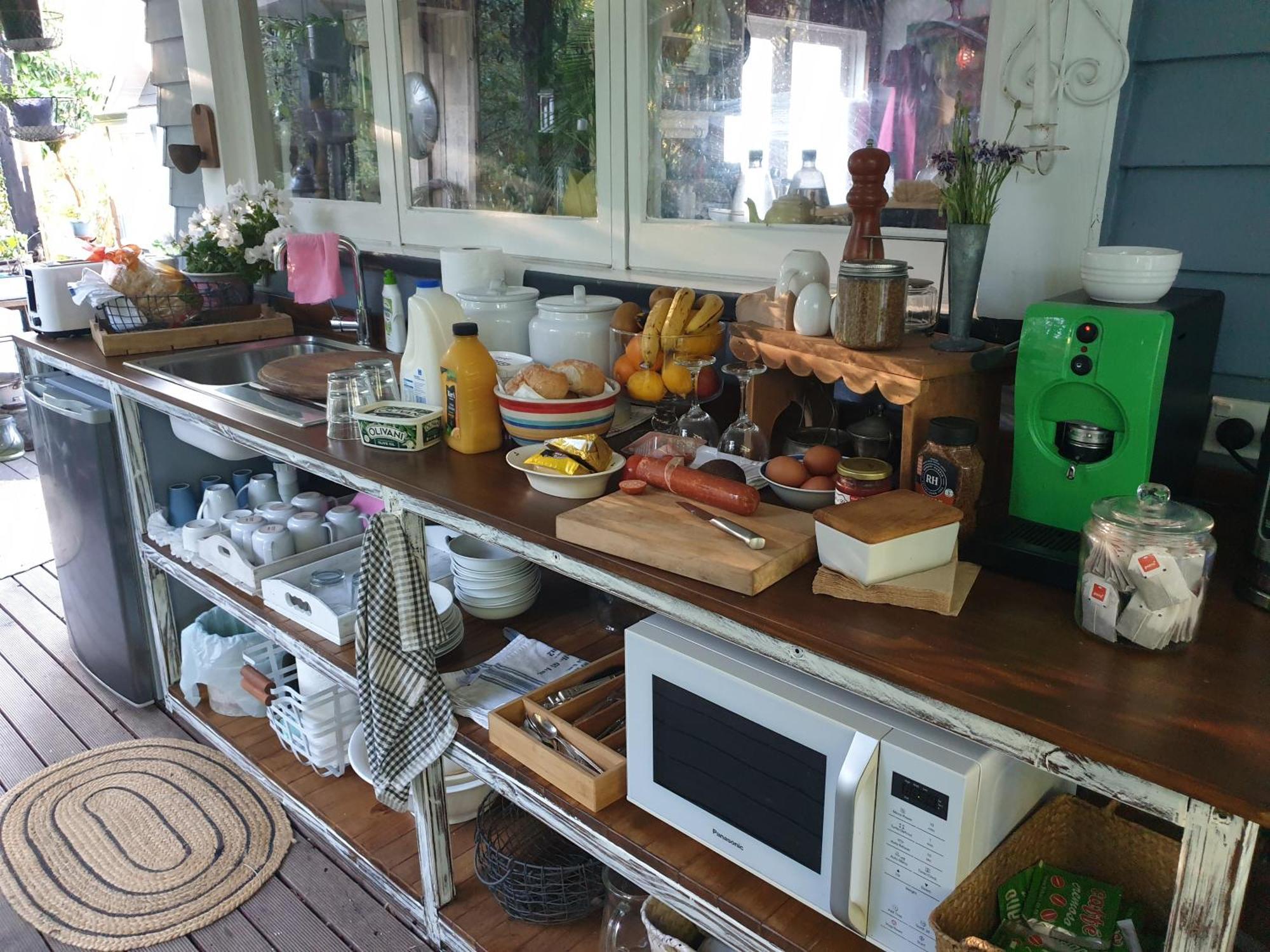 Cabins On Tudor Bed & Breakfast موتويكا المظهر الخارجي الصورة